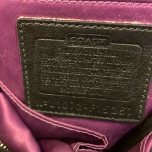 Practically brand new coach black leather bag L1073-F15251